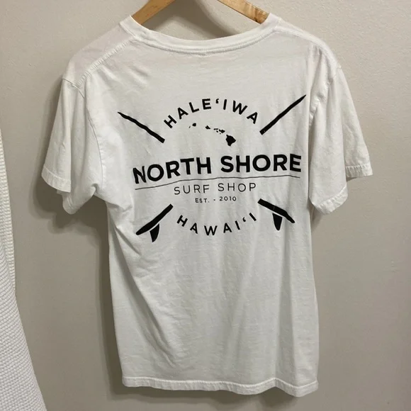 Men’s Hale’iwa North Shore Surf Shop white t-shirt with black design. No size. - Picture 6 of 11
